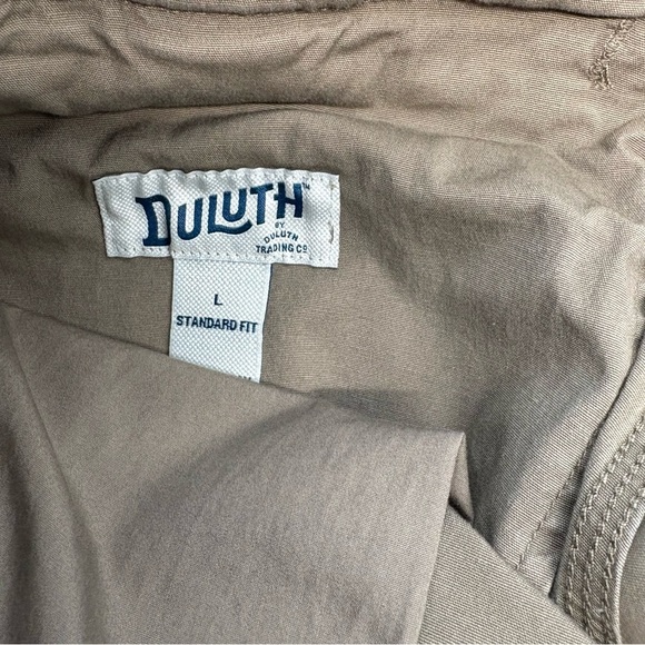 Duluth Men's Tan Shorts with Adjustable Waist and Gusset Size Large - Picture 3 of 9